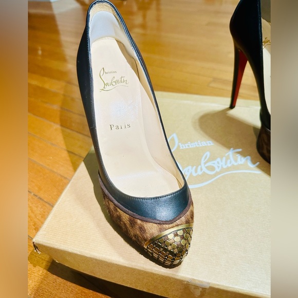 Christian Louboutin Black Leather Pony Hair GoldToe Maggie Pumps size 37 US6 1/2 - Picture 6 of 10